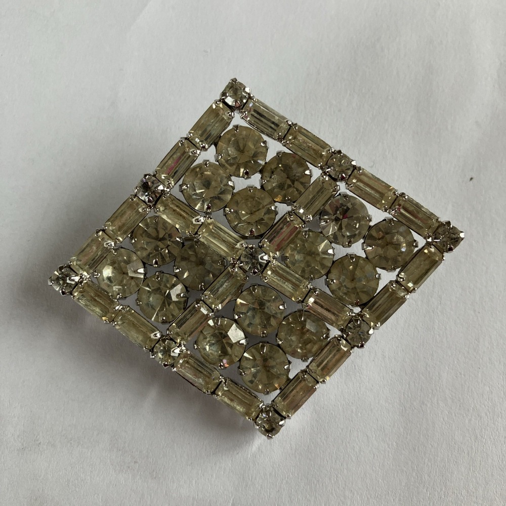 Vintage White Clear Rhinestone Art Deco Diamond Shape Cluster Pin Unsigned 2.5"